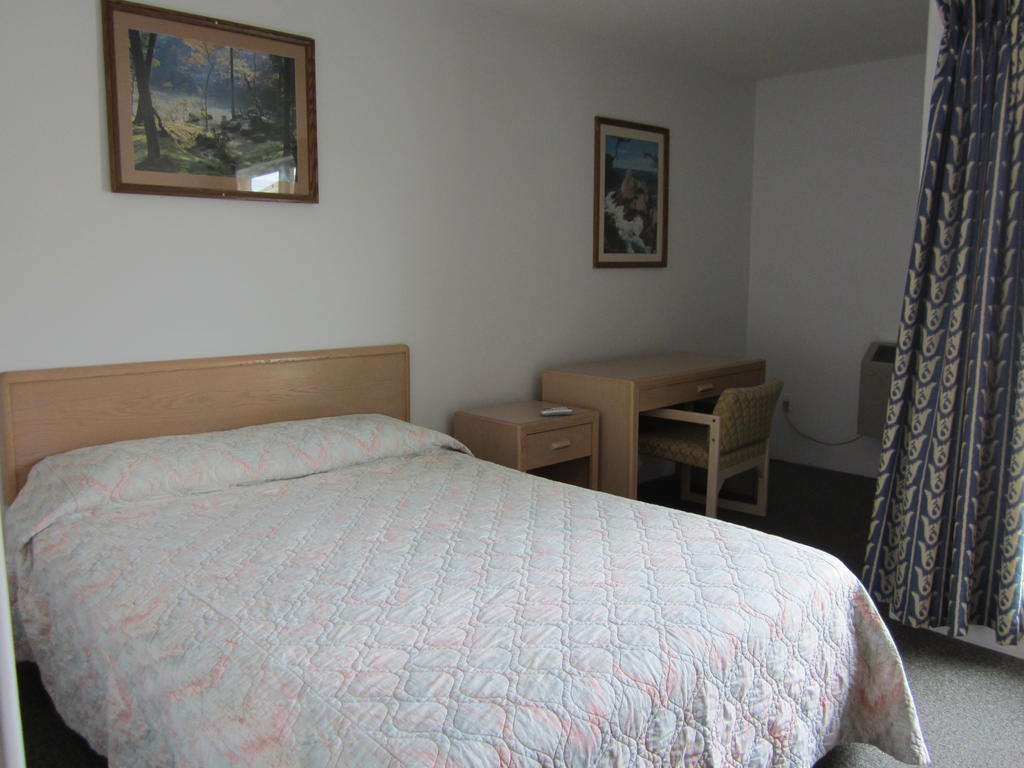 Oasis Hotel Cache Creek Rom bilde