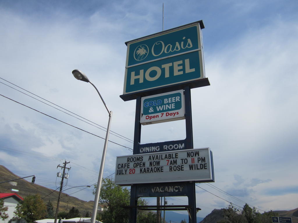 Oasis Hotel Cache Creek Eksteriør bilde