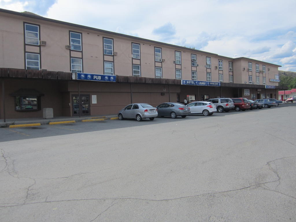 Oasis Hotel Cache Creek Eksteriør bilde